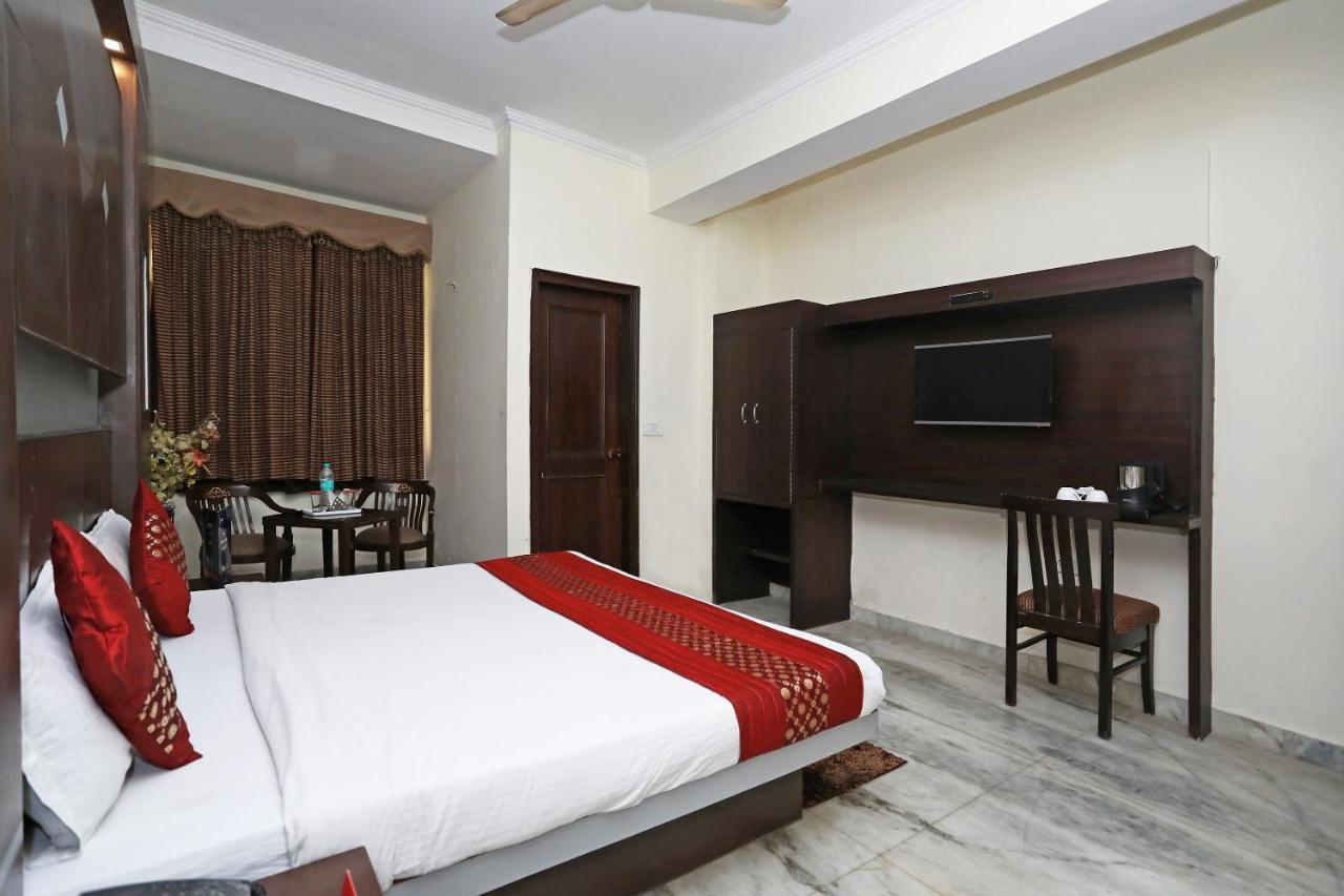 Hotel Garden View Delhi  Exteriör bild