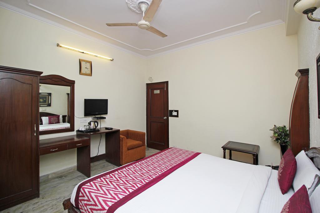 Hotel Garden View Delhi  Exteriör bild